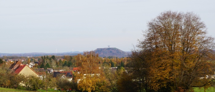 3 Blick über Unterfelsberg zum Polygon